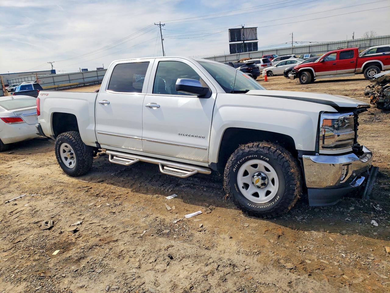 2017 CHEVROLET SILVERADO K1500 LTZ photo 4