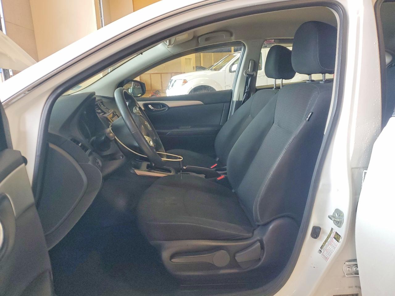 2019 NISSAN SENTRA S photo 7