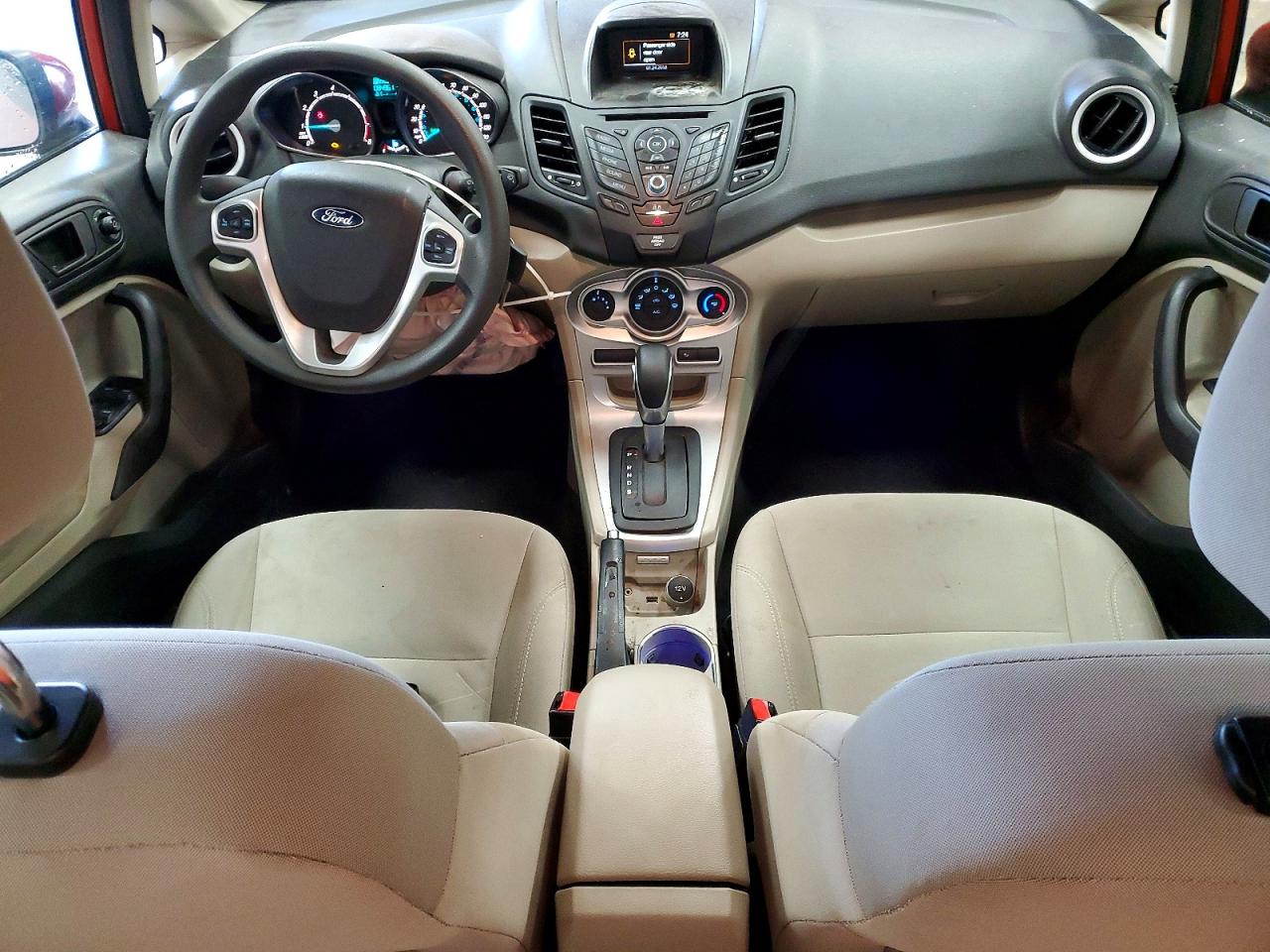 2018 FORD FIESTA SE photo 15