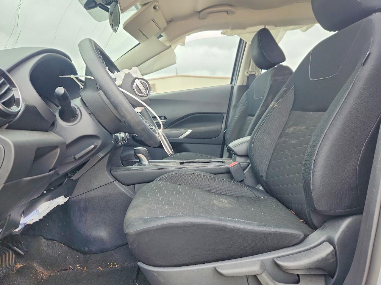 2023 NISSAN KICKS SV photo 13