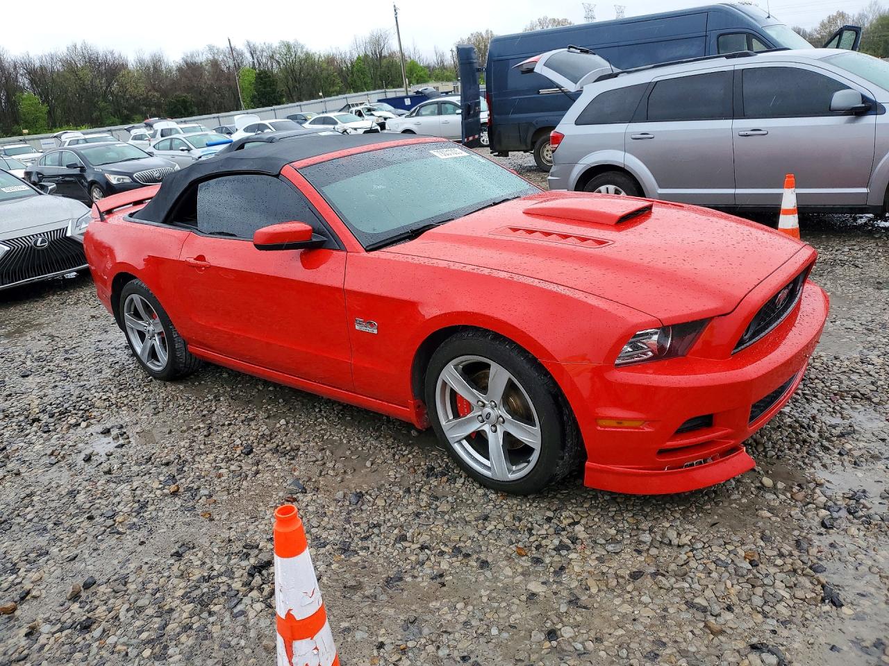 2014 FORD MUSTANG GT photo 10