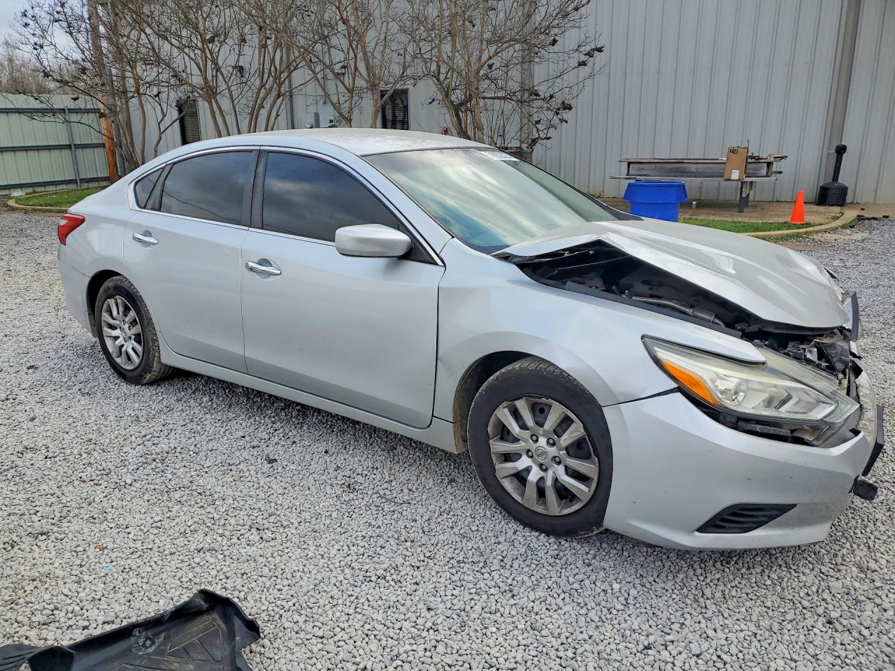 2017 NISSAN ALTIMA photo 7