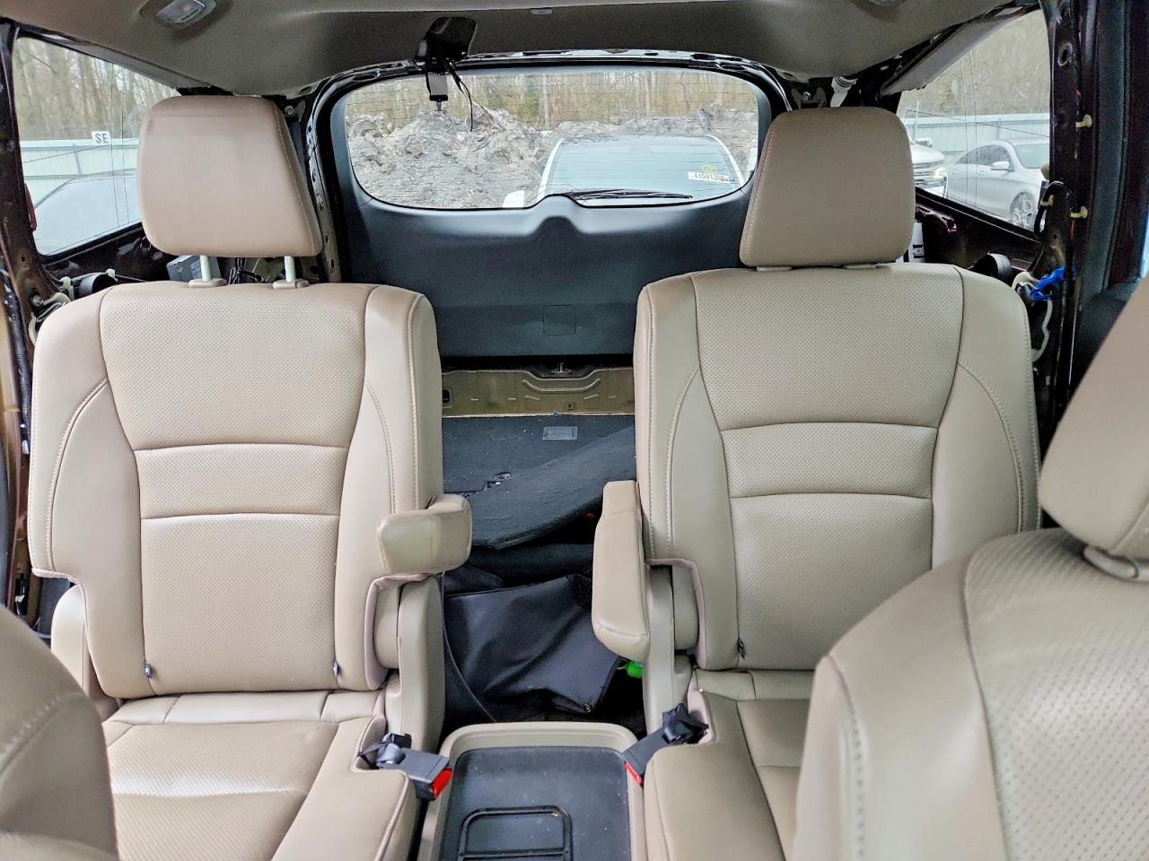 2016 HONDA PILOT ELITE photo 10