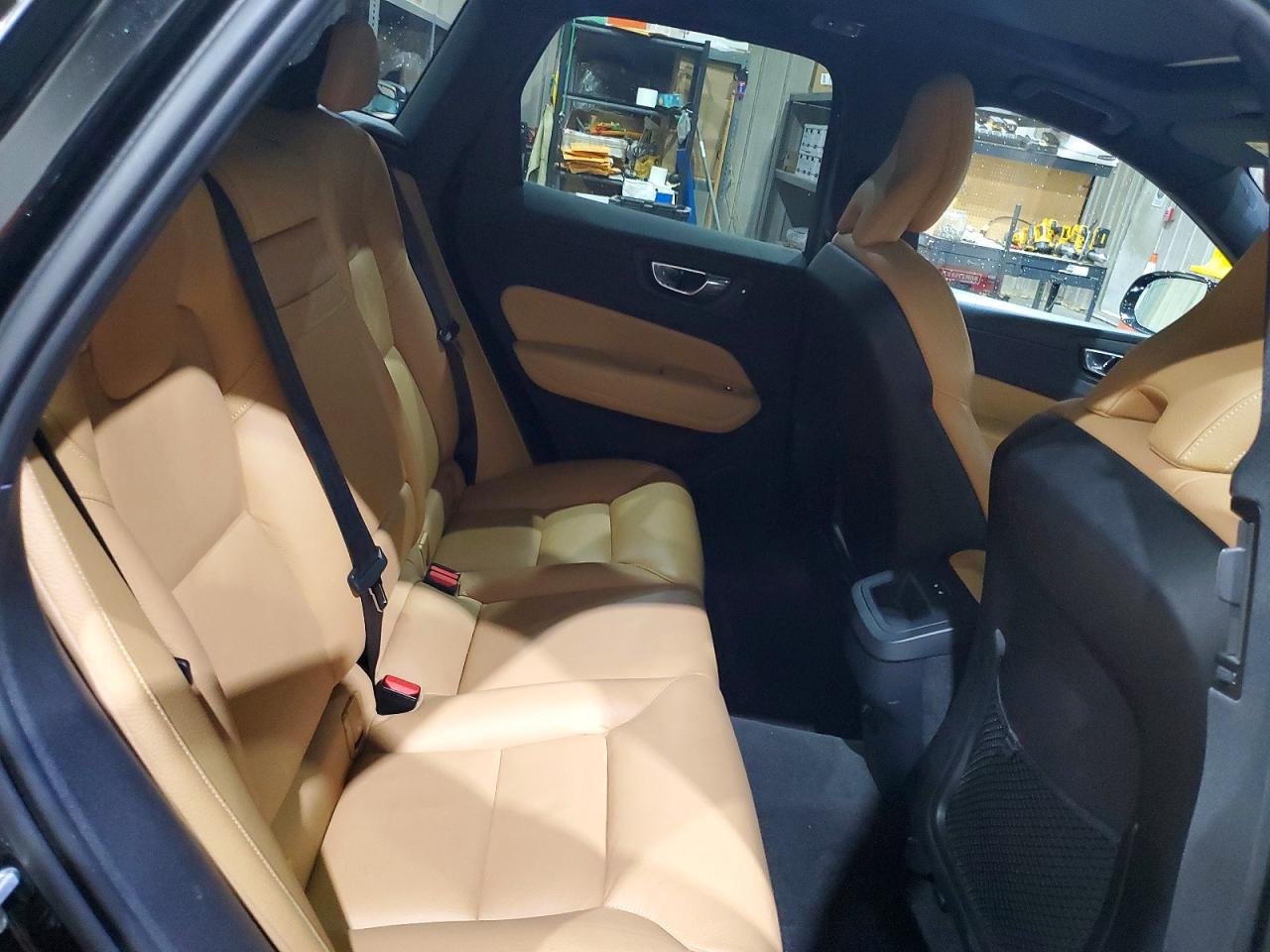 2019 VOLVO XC60 T5 photo 11