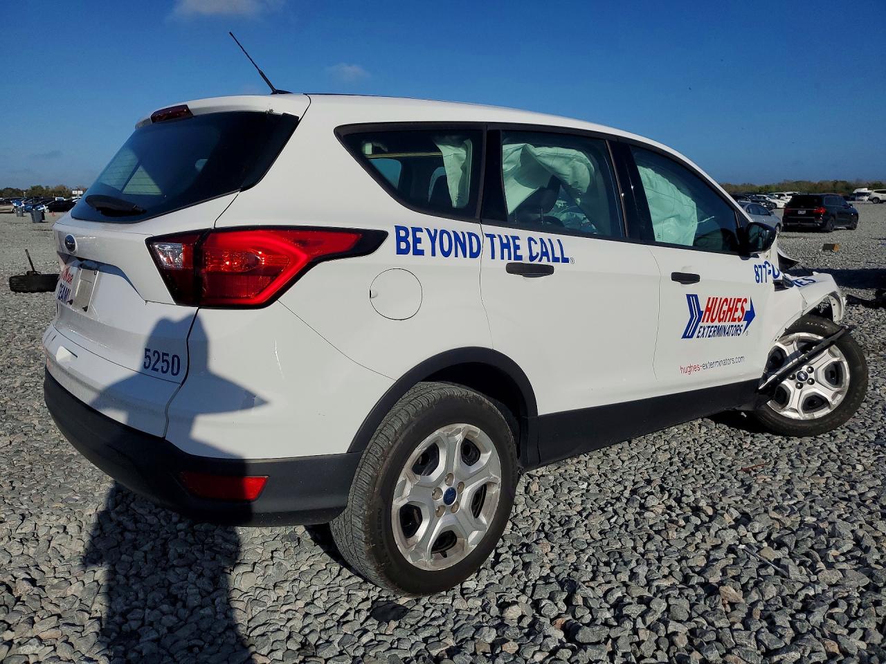 2019 FORD ESCAPE S photo 3