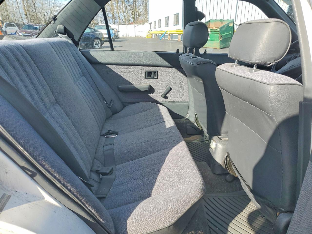 1990 TOYOTA COROLLA DELUXE photo 10