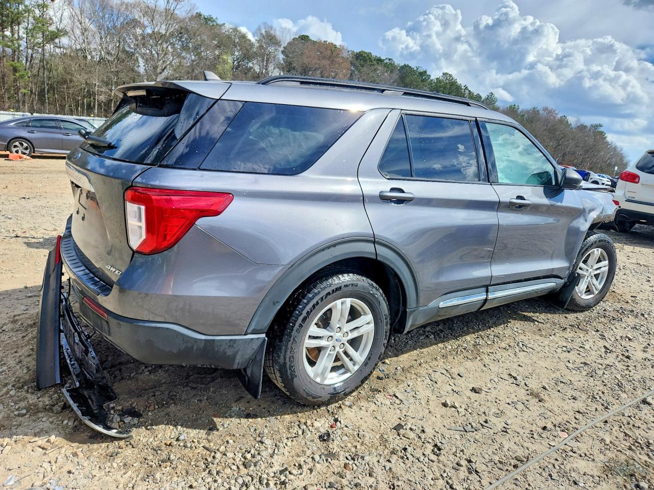 2021 FORD EXPLORER XLT photo 5