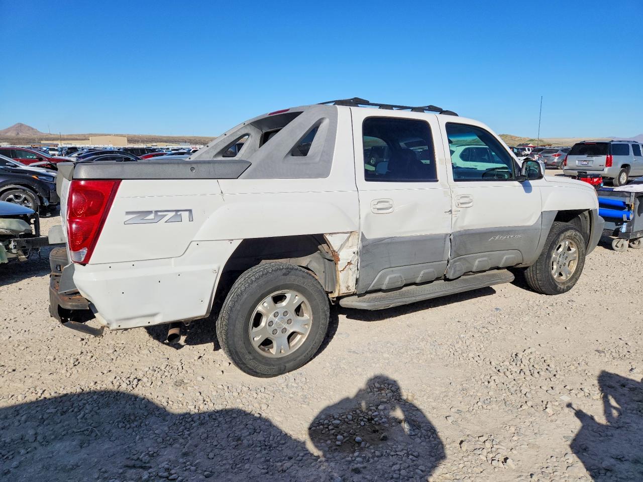 2002 CHEVROLET AVALANCHE K1500 photo 3
