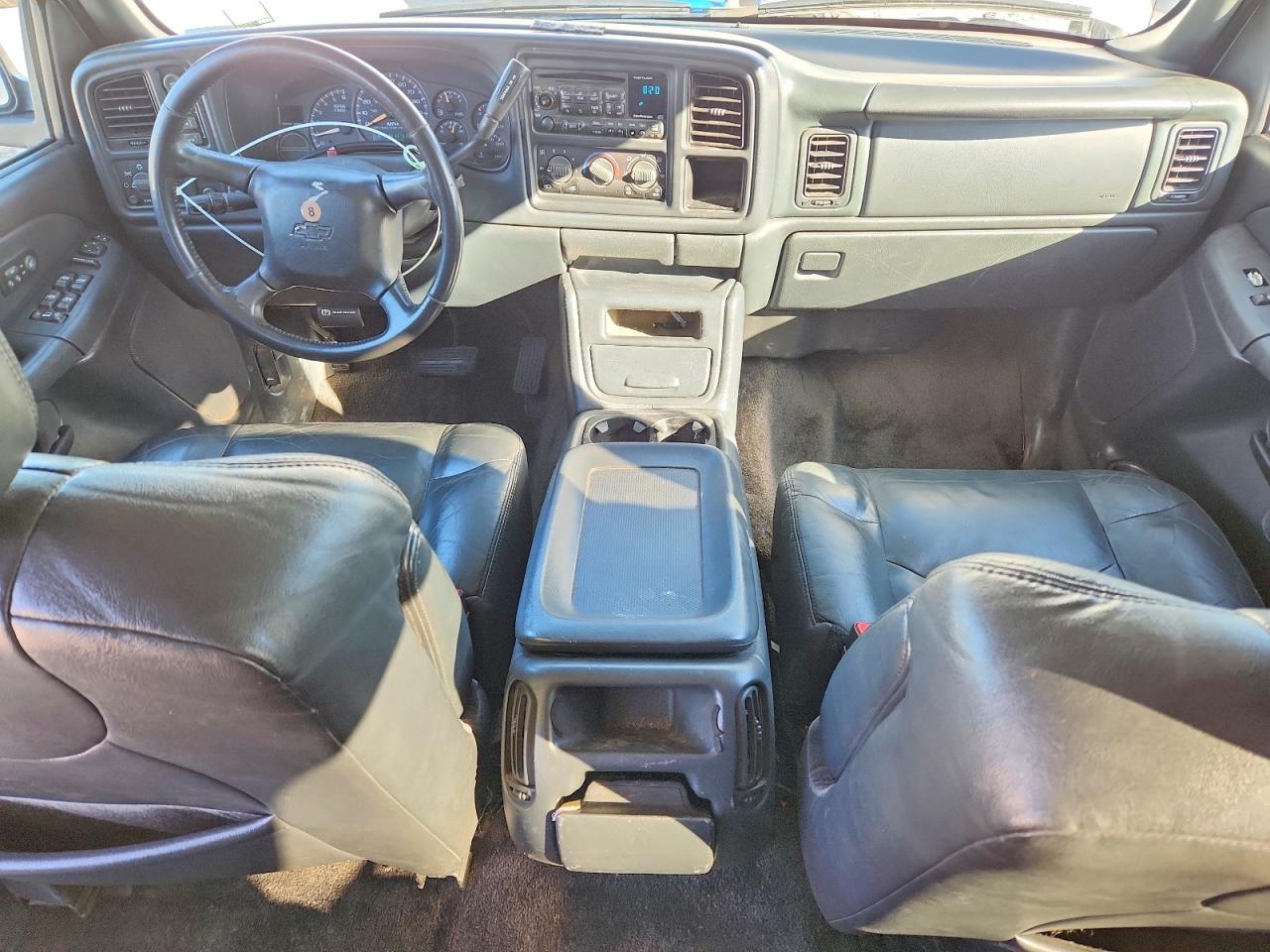 2002 CHEVROLET AVALANCHE K1500 photo 8