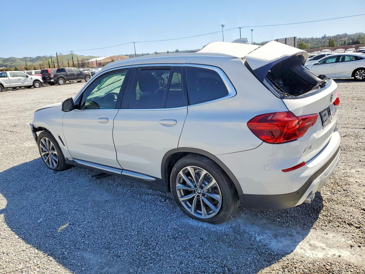 2019 BMW X3 XDRIVE30I photo 3