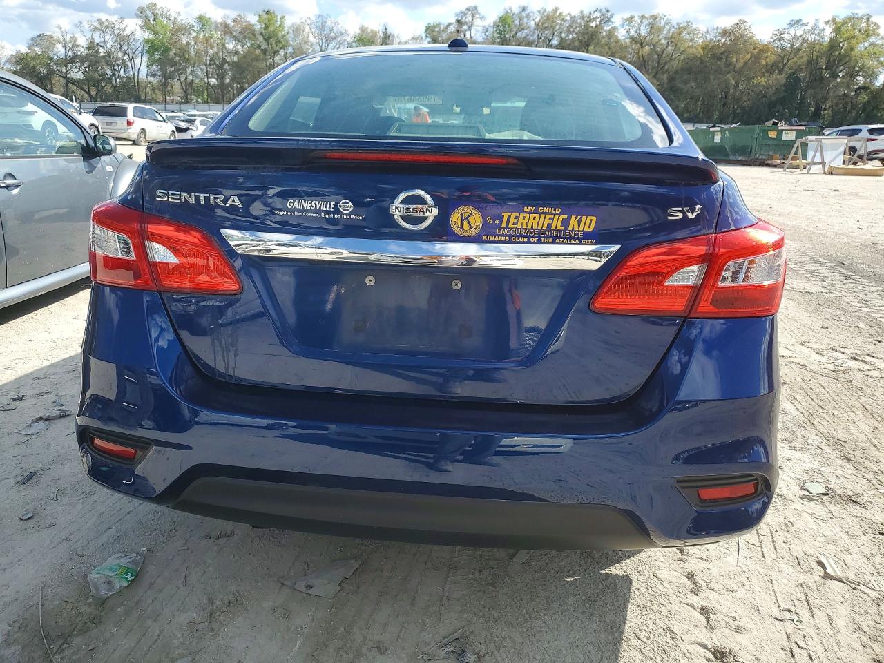 2018 NISSAN SENTRA SV photo 11