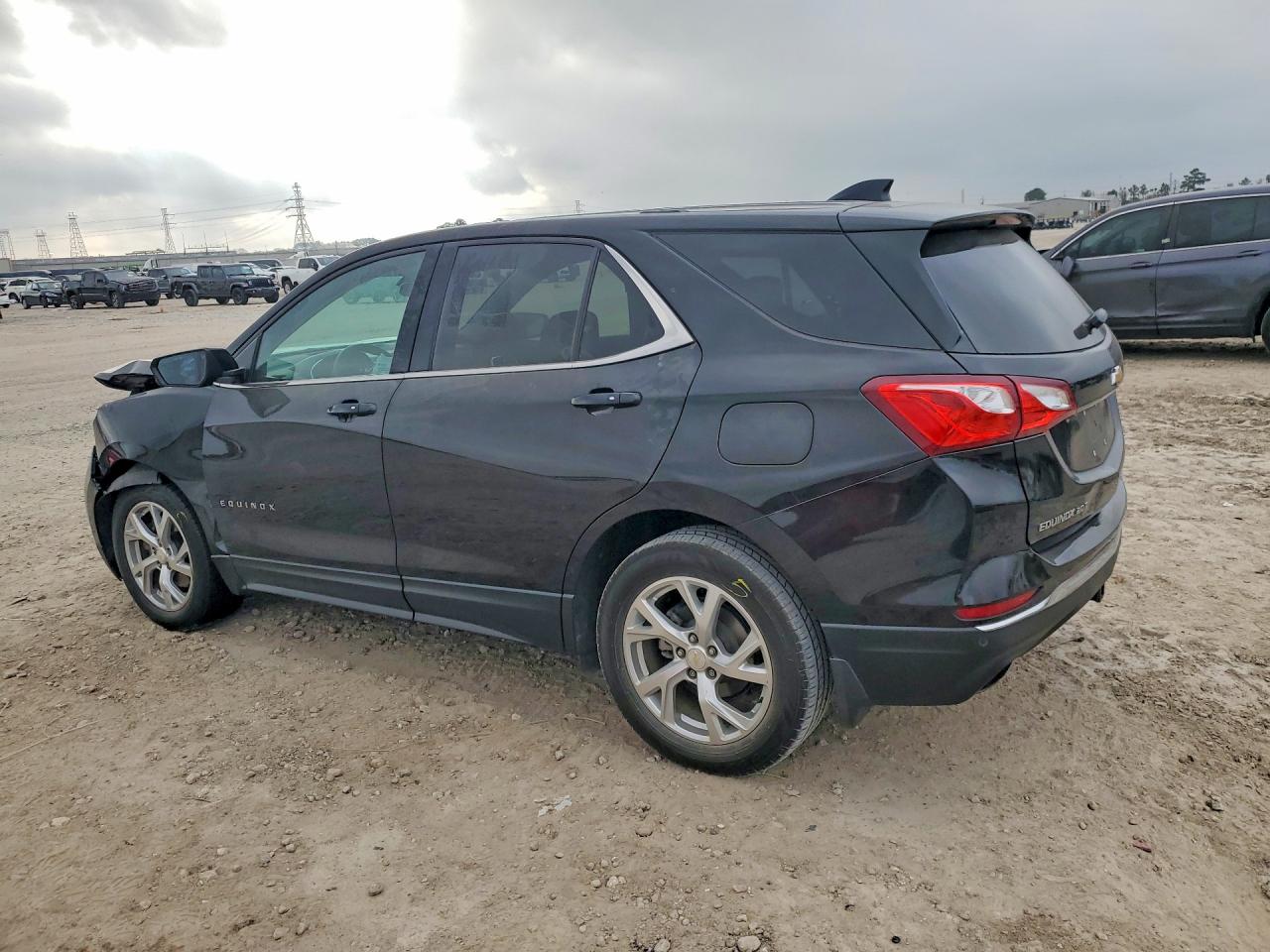 2018 CHEVROLET EQUINOX LT photo 3