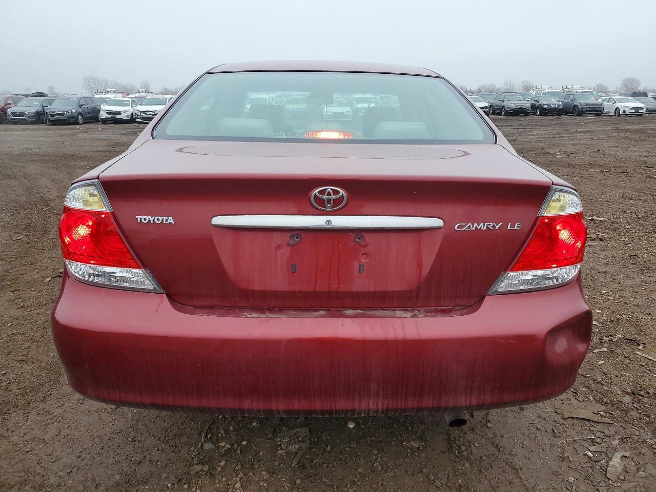 2005 TOYOTA CAMRY LE photo 16