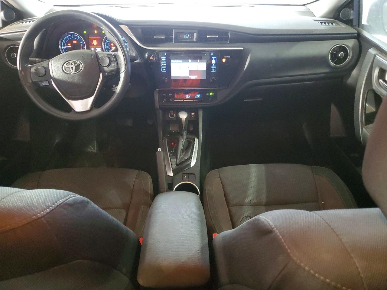 2017 TOYOTA COROLLA LE photo 22