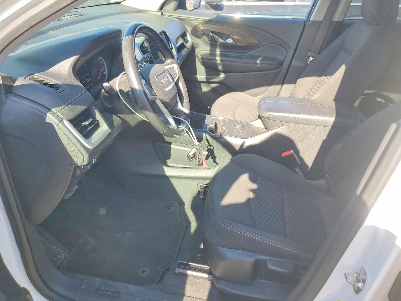 2018 GMC TERRAIN SLE photo 7