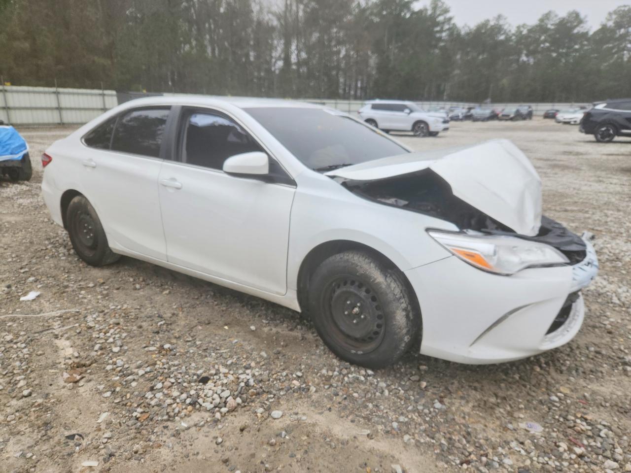 2015 TOYOTA CAMRY LE photo 10