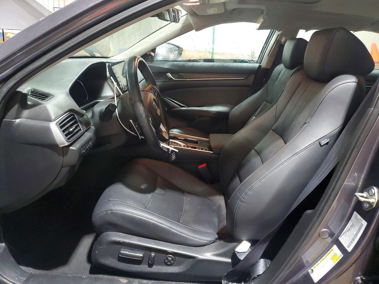 2020 HONDA ACCORD TOURING HYBRID photo 7