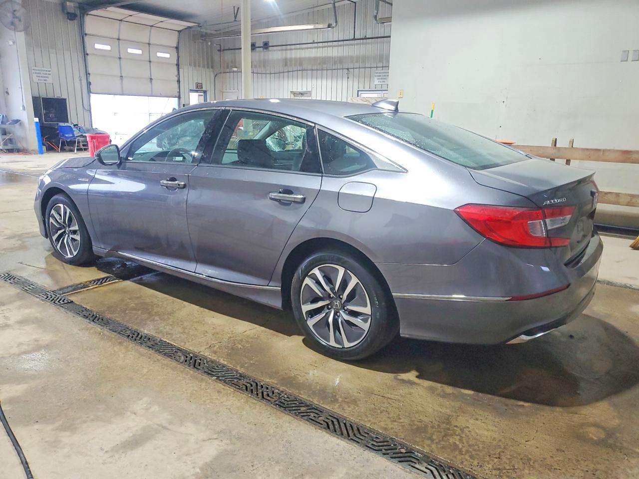 2020 HONDA ACCORD TOURING HYBRID photo 2