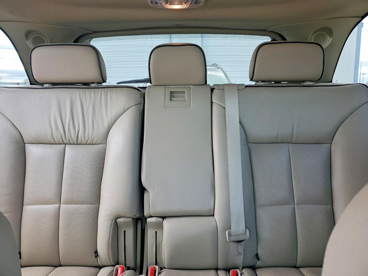 2008 LINCOLN TOWNHOUSE MKX photo 10