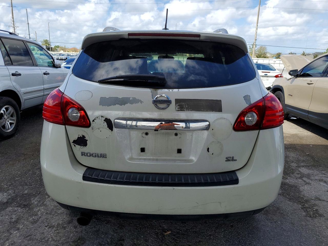 2011 NISSAN ROGUE S photo 11