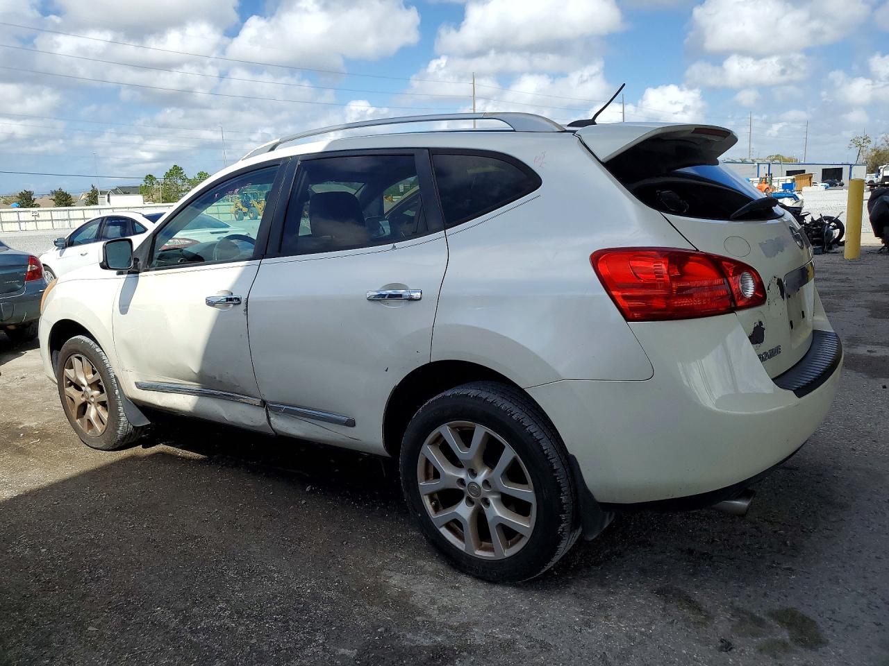 2011 NISSAN ROGUE S photo 3