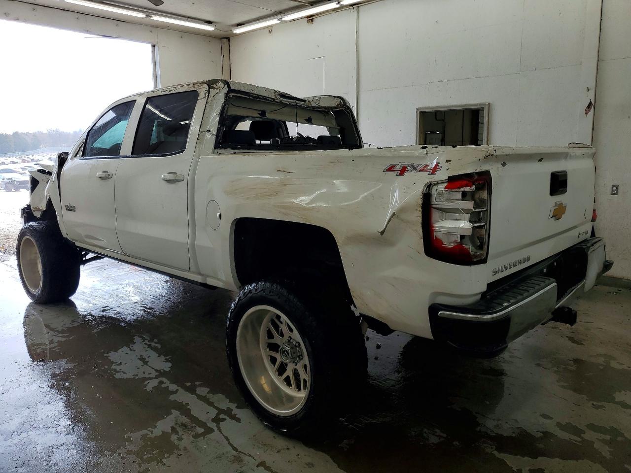2014 CHEVROLET SILVERADO K1500 LT photo 2