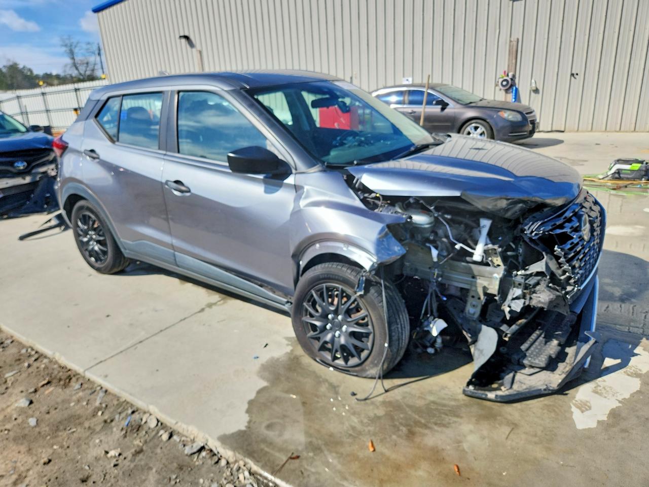 2021 NISSAN KICKS S photo 4