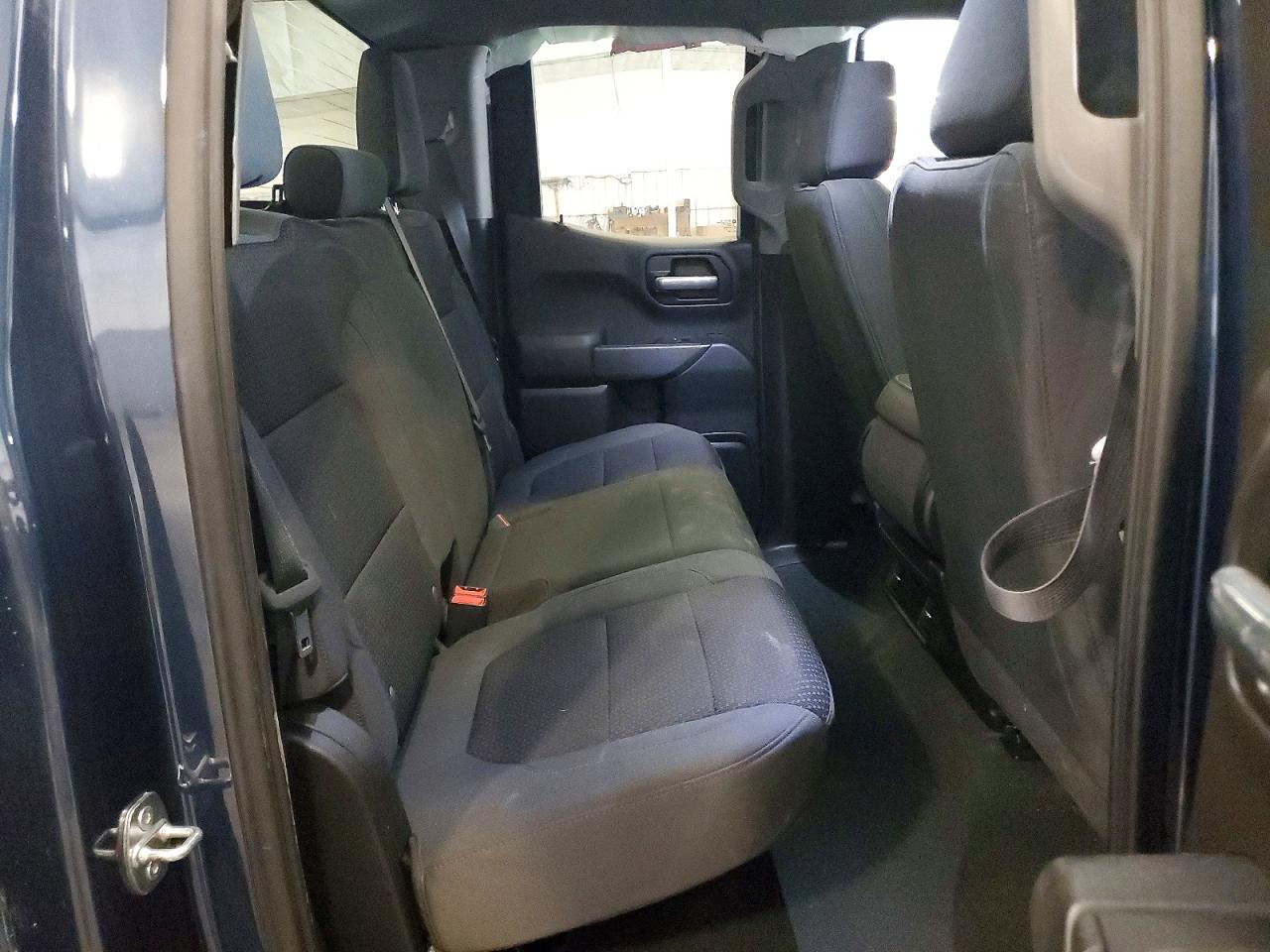 2021 CHEVROLET SILVERADO K1500 CUSTOM photo 19