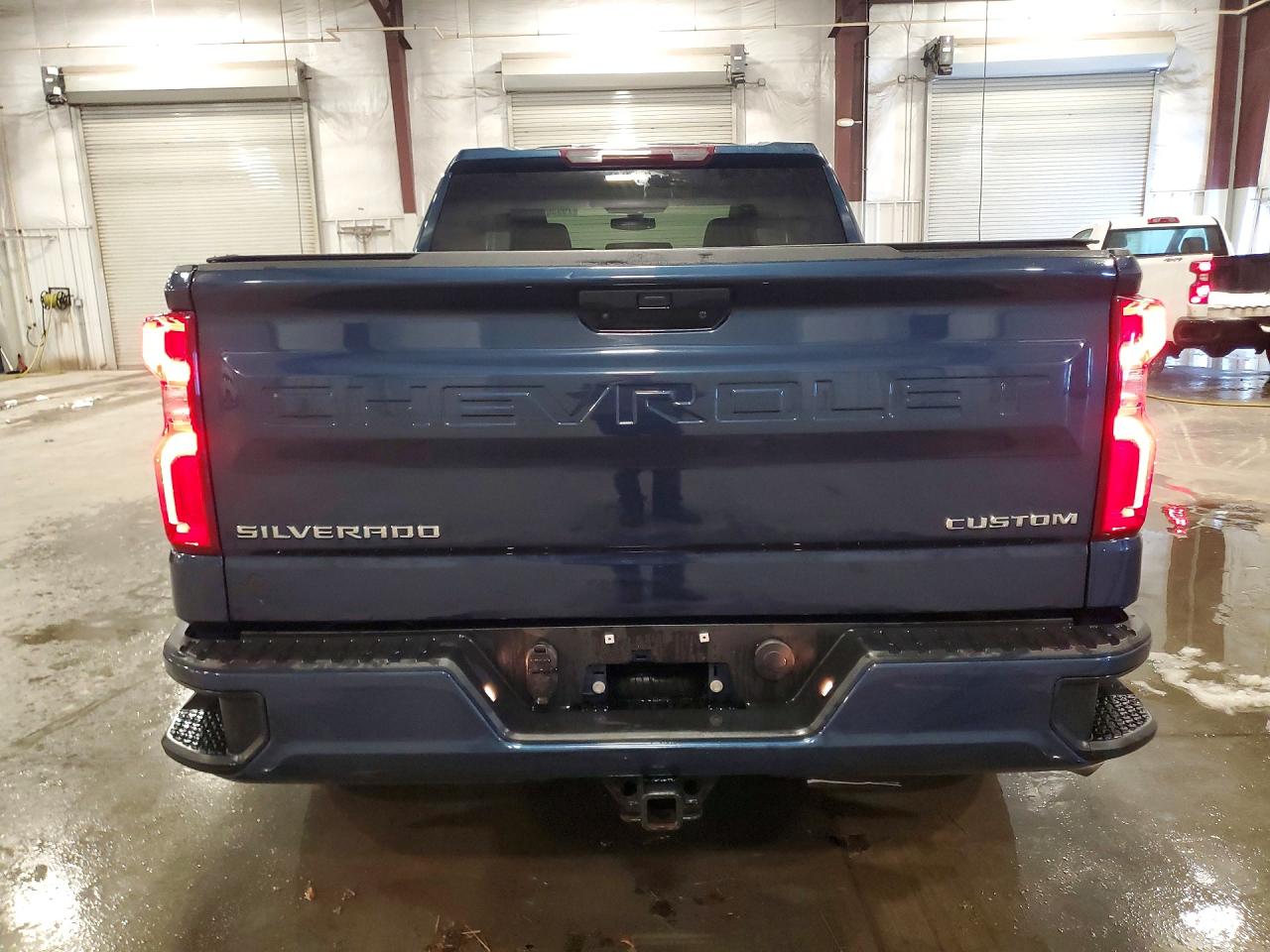 2021 CHEVROLET SILVERADO K1500 CUSTOM photo 11