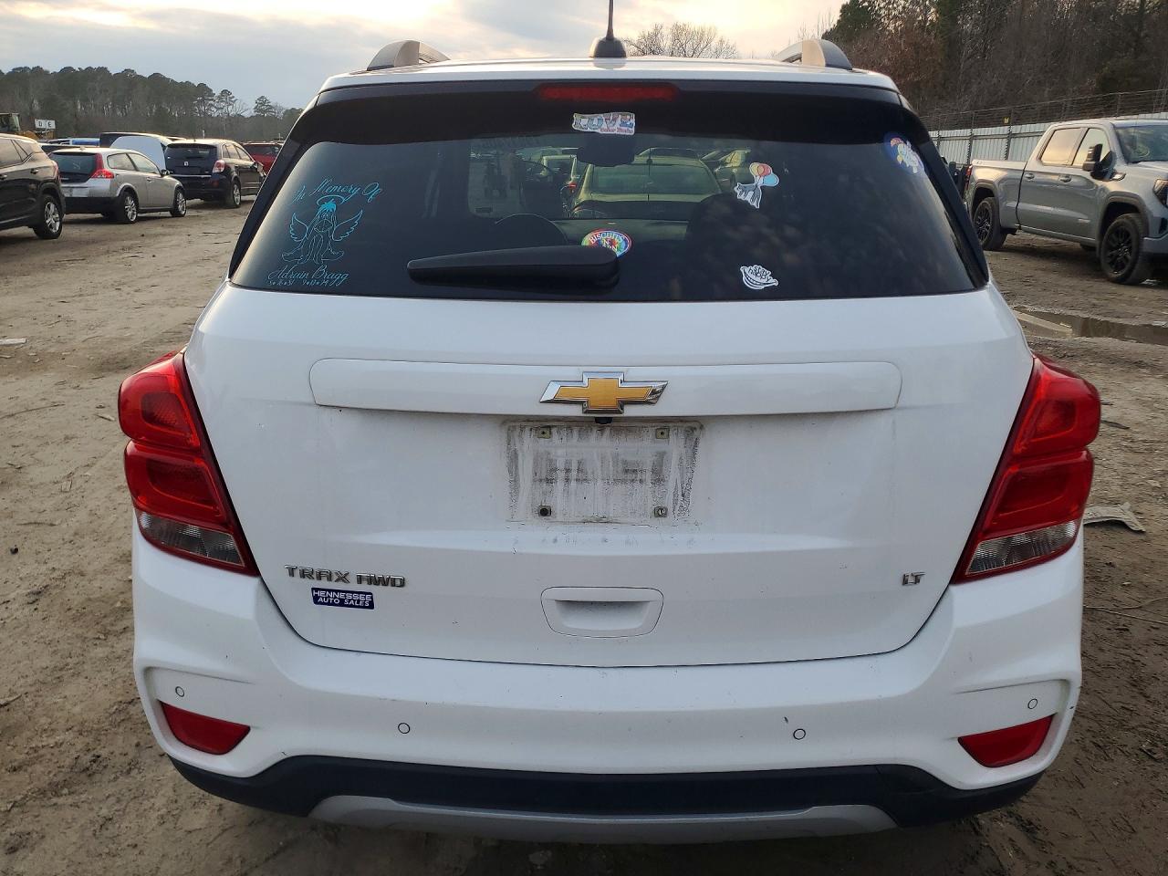 2017 CHEVROLET TRAX 1LT photo 11