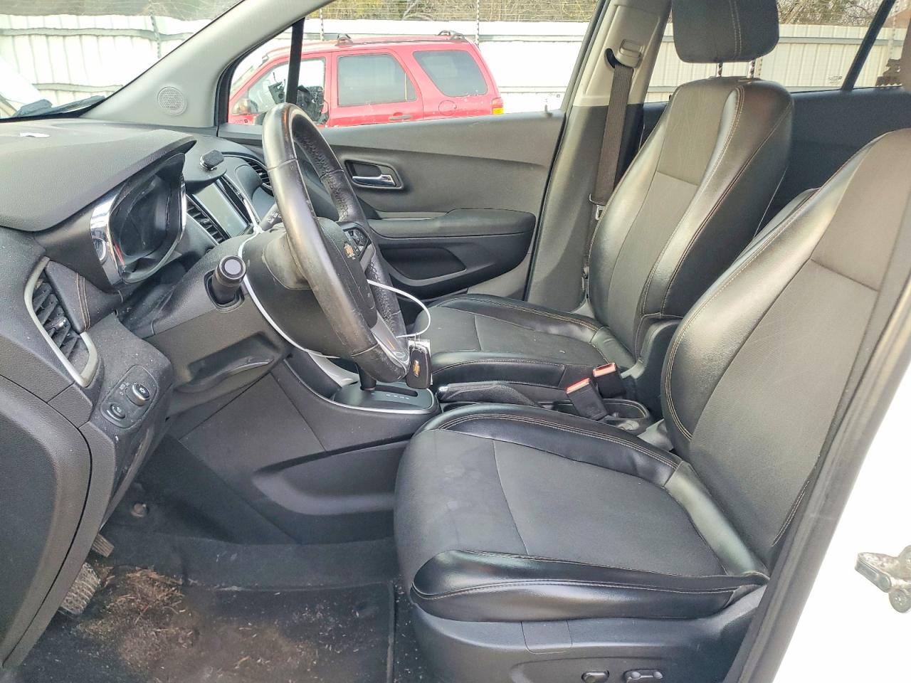 2017 CHEVROLET TRAX 1LT photo 13