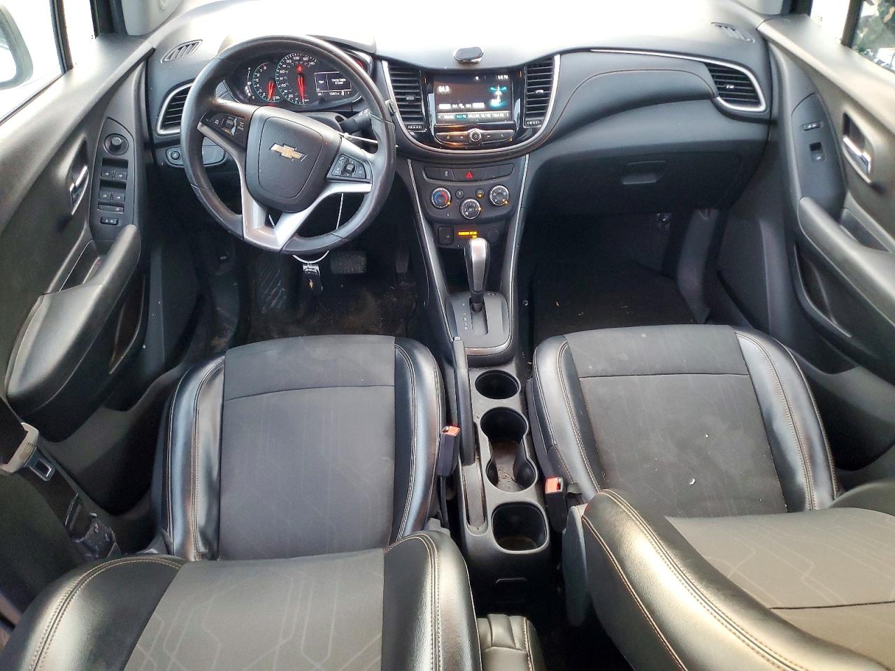 2017 CHEVROLET TRAX 1LT photo 15