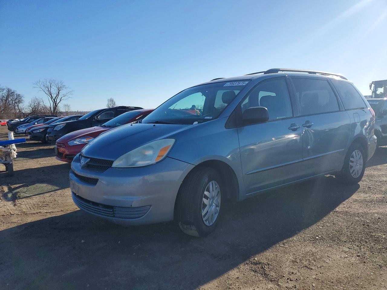 2004 TOYOTA SIENNA