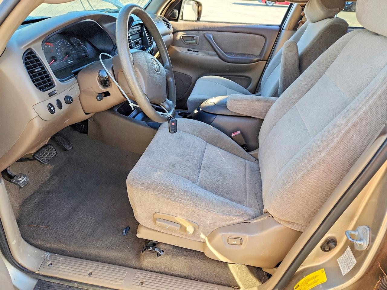 2003 TOYOTA SEQUOIA SR5 photo 7