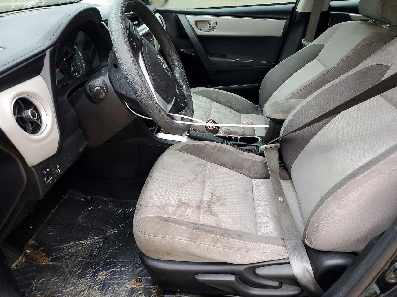 2018 TOYOTA COROLLA LE photo 7
