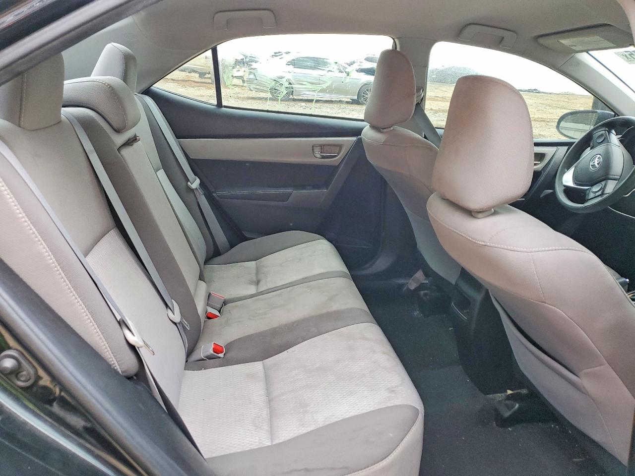 2018 TOYOTA COROLLA LE photo 10