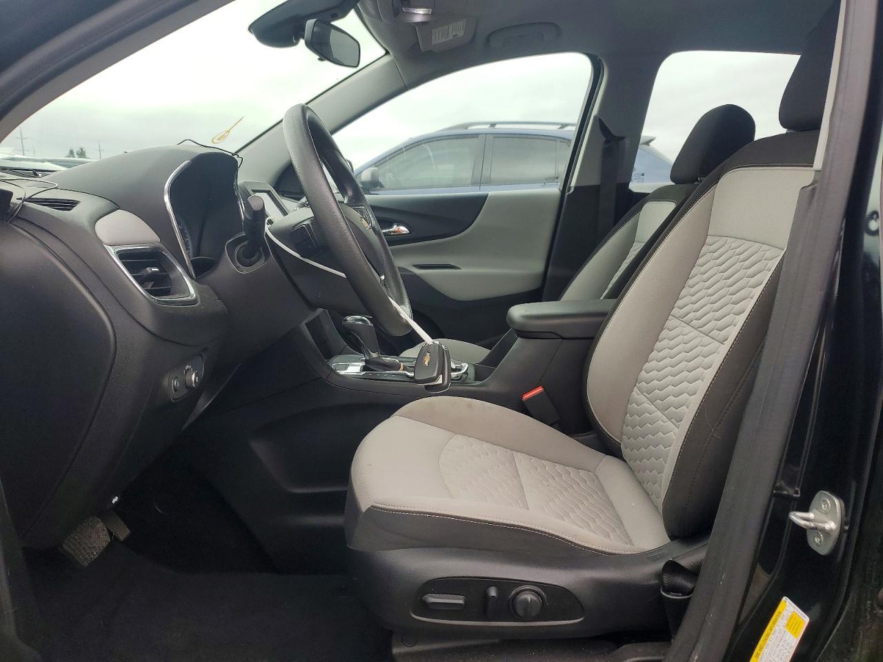 2020 CHEVROLET EQUINOX photo 7