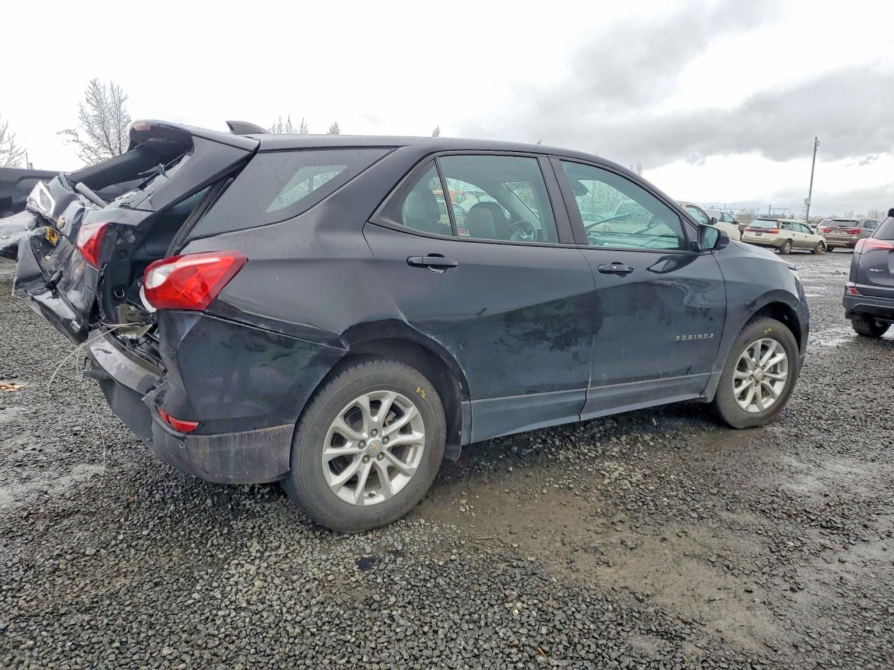 2020 CHEVROLET EQUINOX photo 3