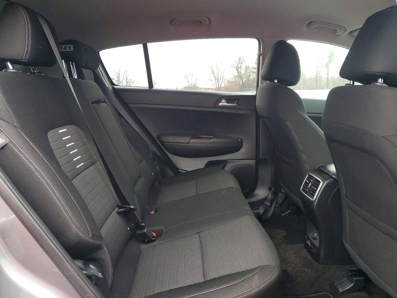 2017 KIA SPORTAGE LX photo 31