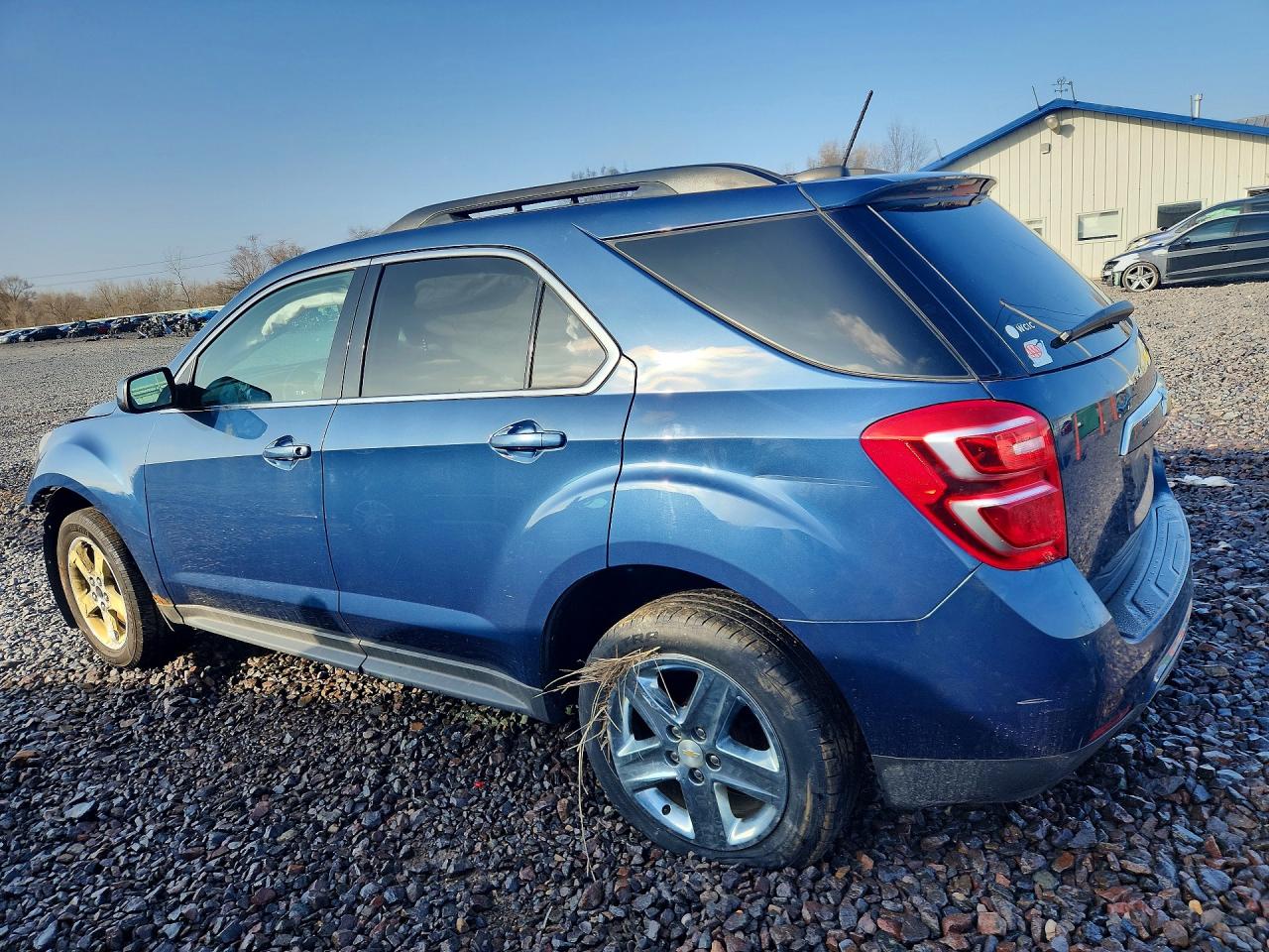 2016 CHEVROLET EQUINOX LT photo 3