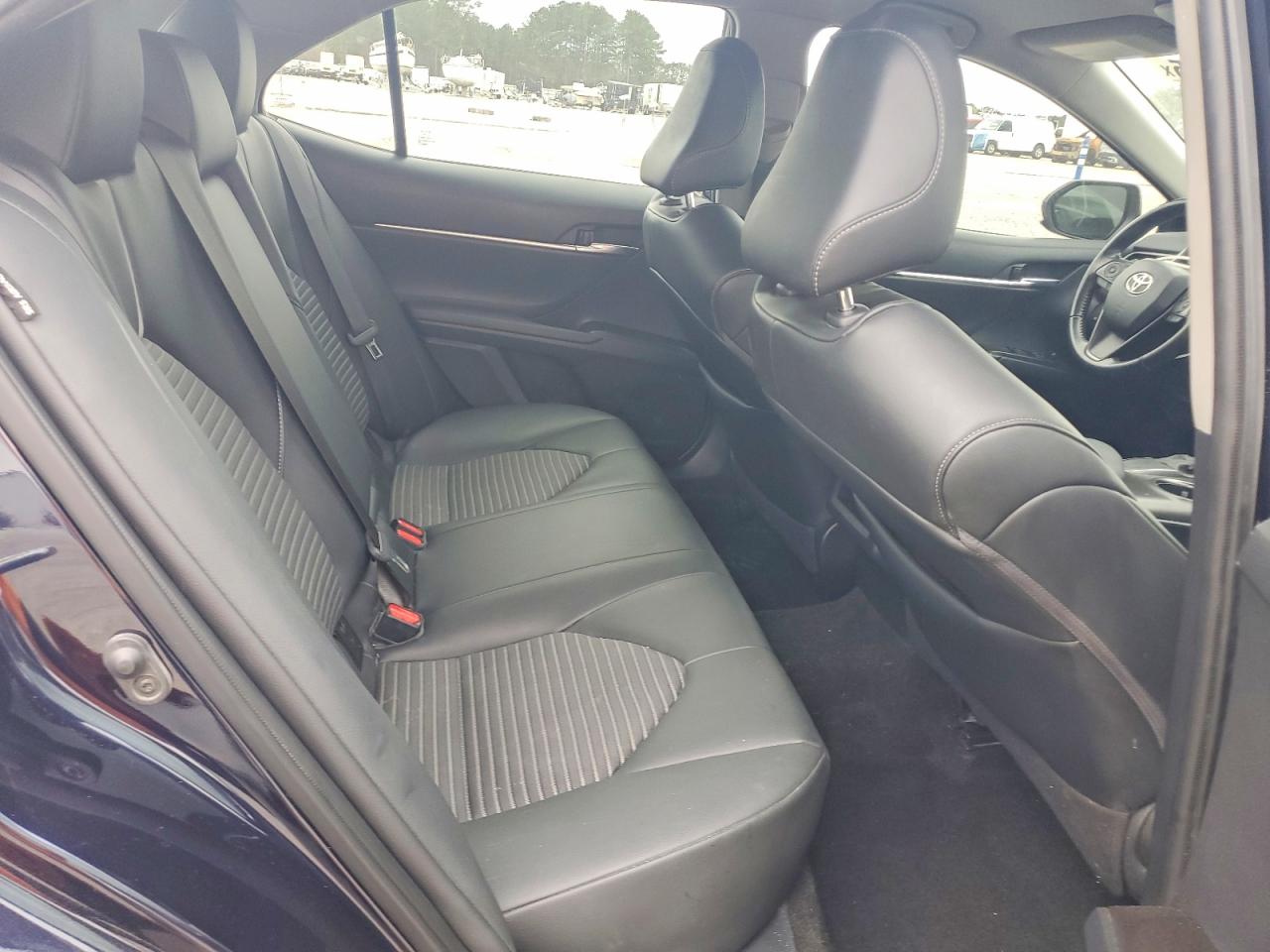 2021 TOYOTA CAMRY SE photo 19