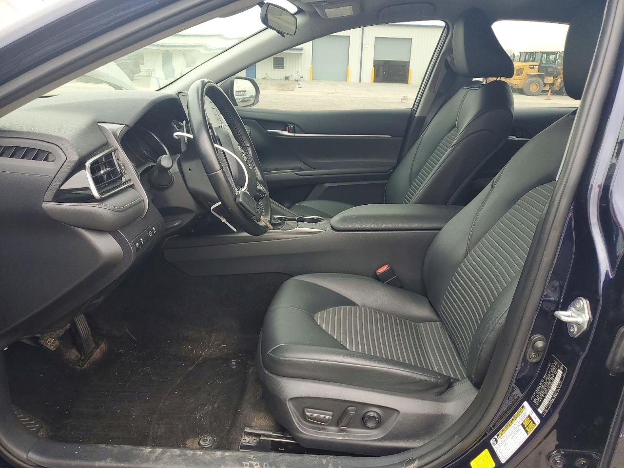 2021 TOYOTA CAMRY SE photo 13
