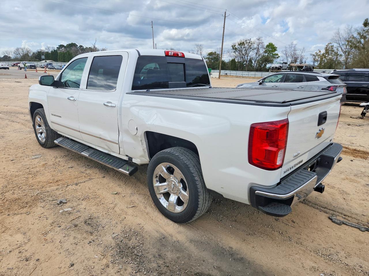 2017 CHEVROLET SILVERADO C1500 LTZ photo 2