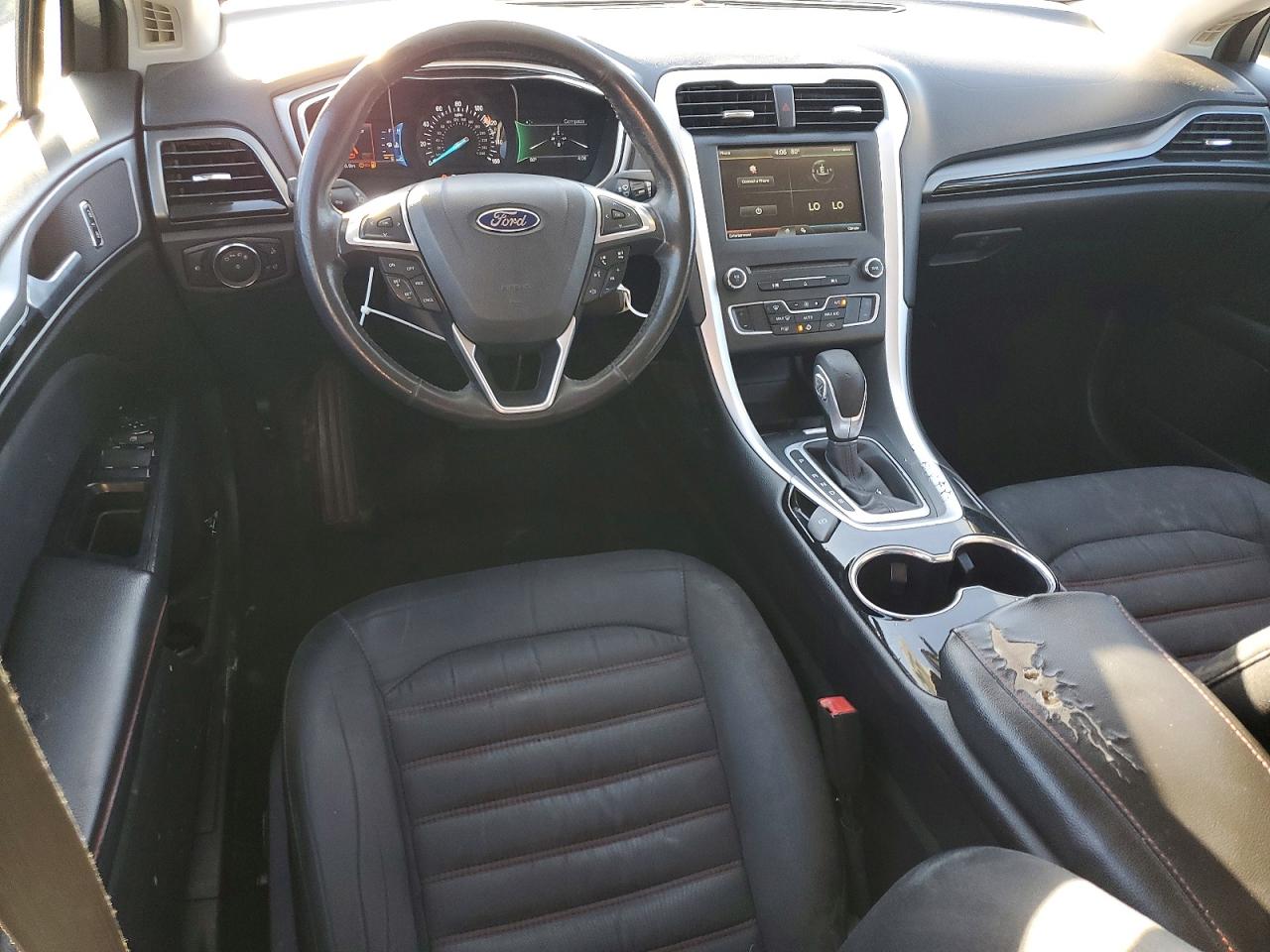 2016 FORD FUSION SE photo 15