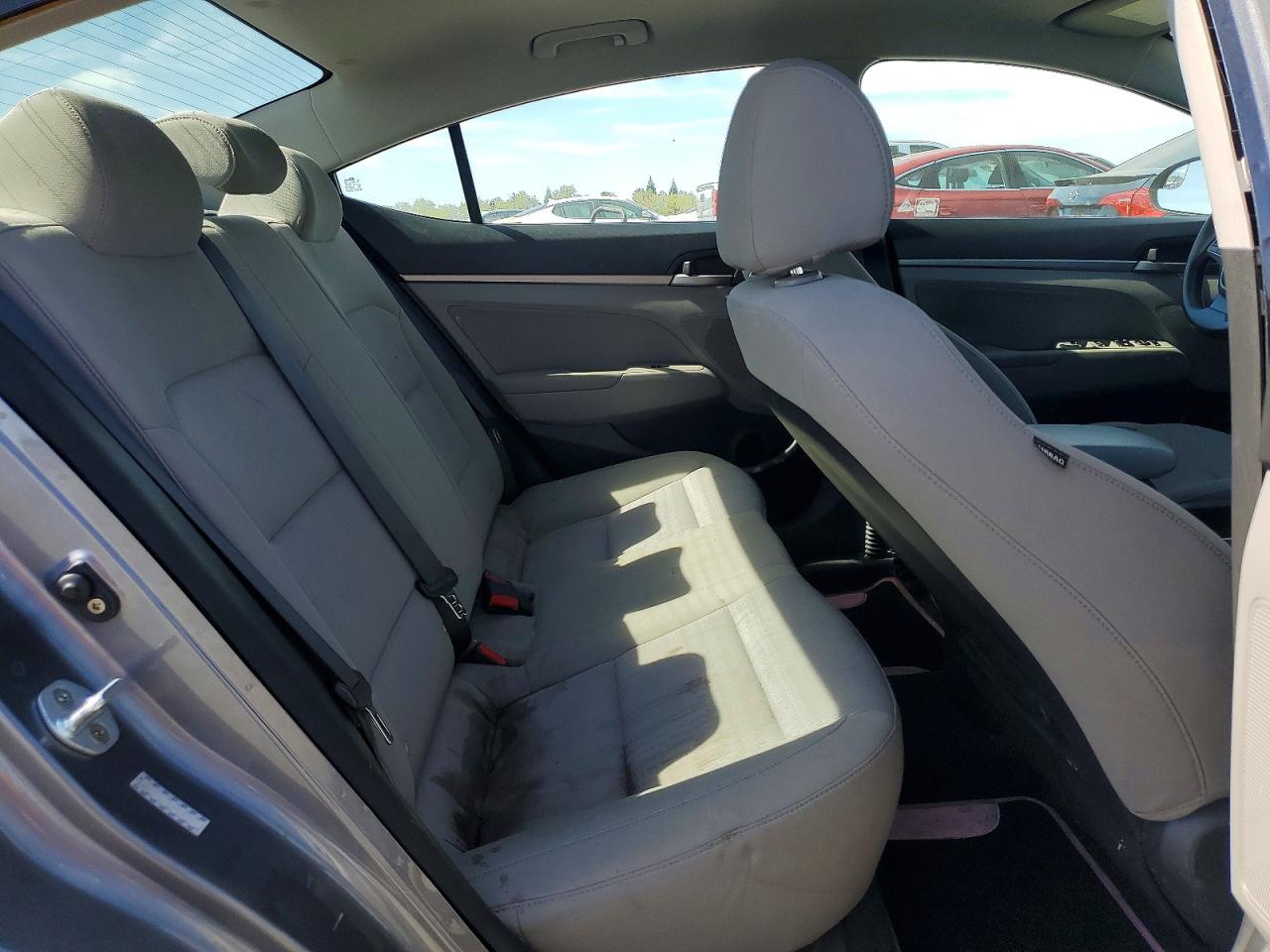 2017 HYUNDAI ELANTRA SE photo 10