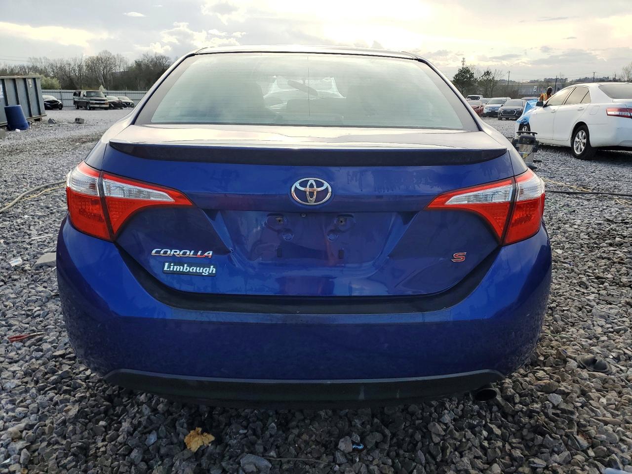 2014 TOYOTA COROLLA S photo 6