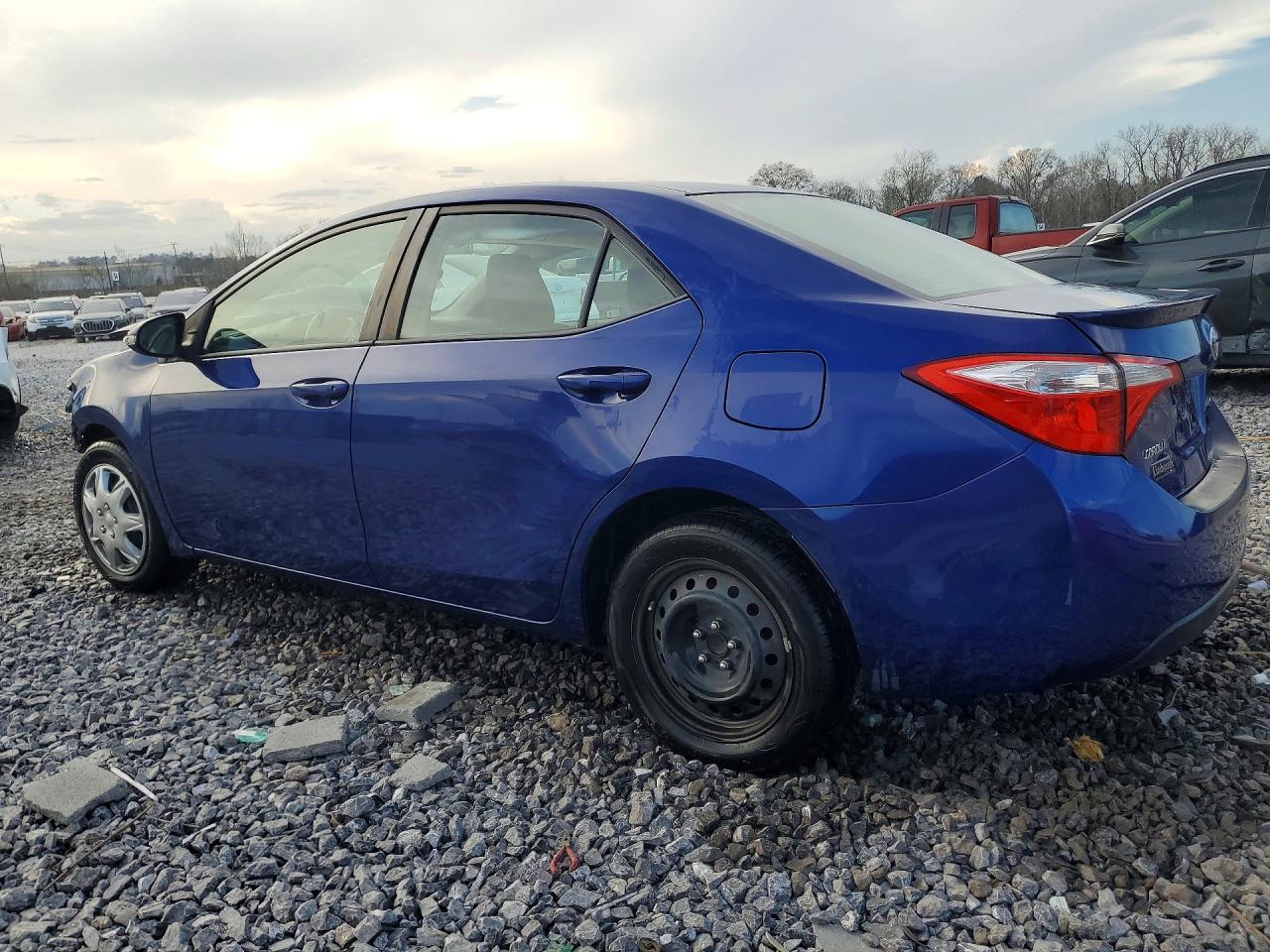 2014 TOYOTA COROLLA S photo 2