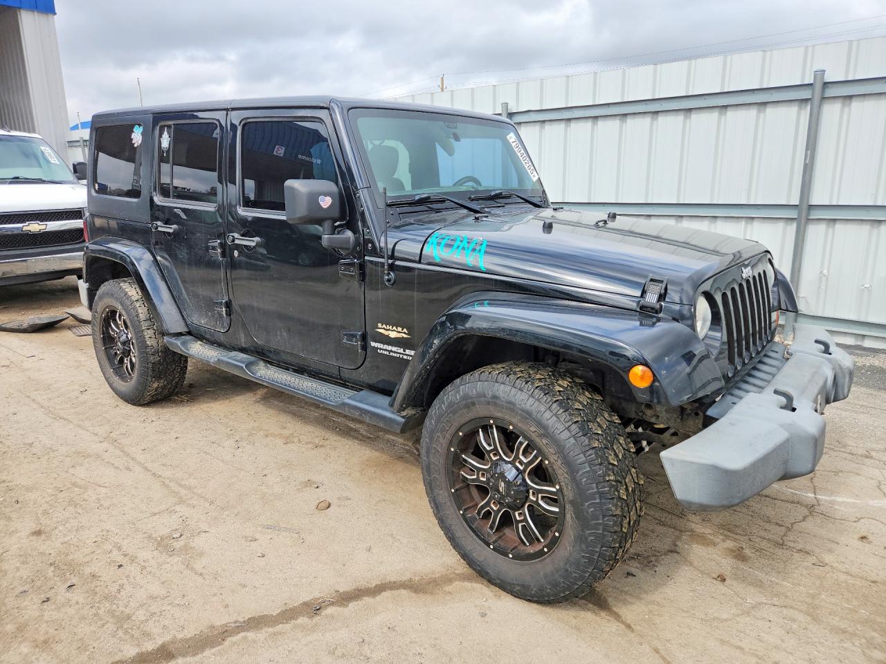 2011 JEEP WRANGLER UNLIMITED SAHARA photo 4