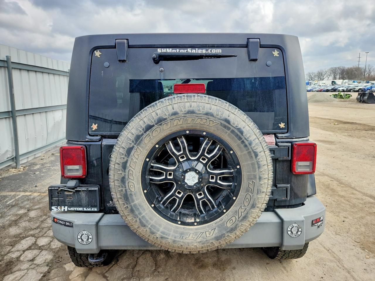 2011 JEEP WRANGLER UNLIMITED SAHARA photo 6