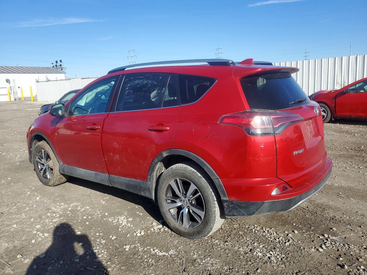 2017 TOYOTA RAV4 XLE photo 2